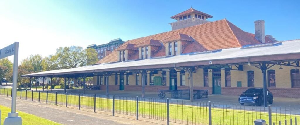 Parking at Salisbury Amtrak Station