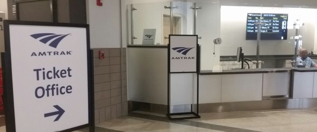 Ticket Office Hours for the LVL Amtrak Station