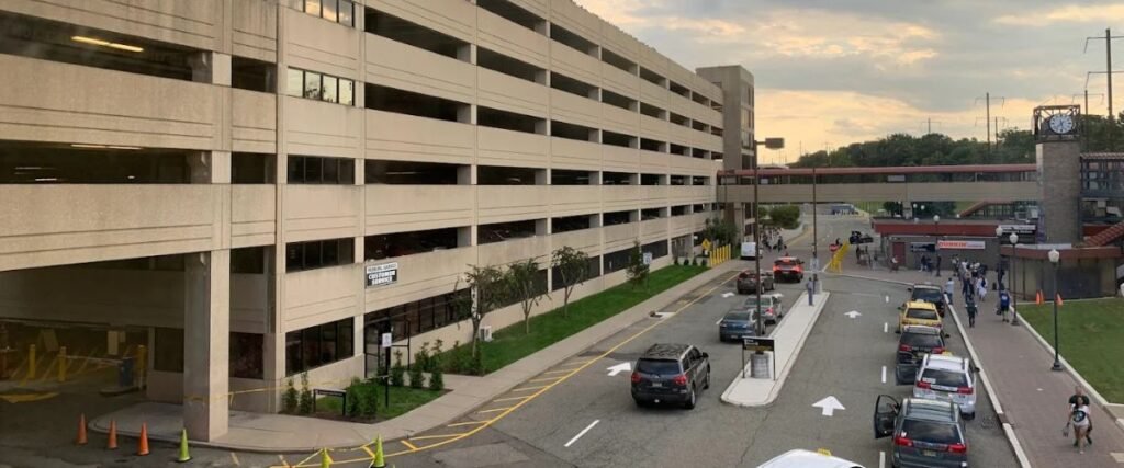 Amtrak Station in Metropark NJ
