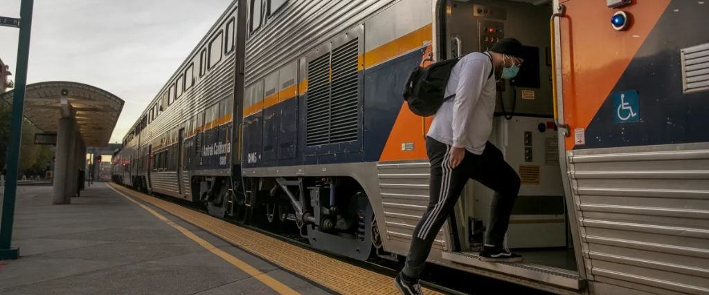 California Amtrak Stations Services