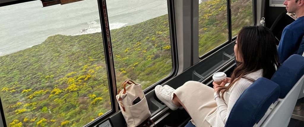 Coast Starlight Train Service in Amtrak Oregon