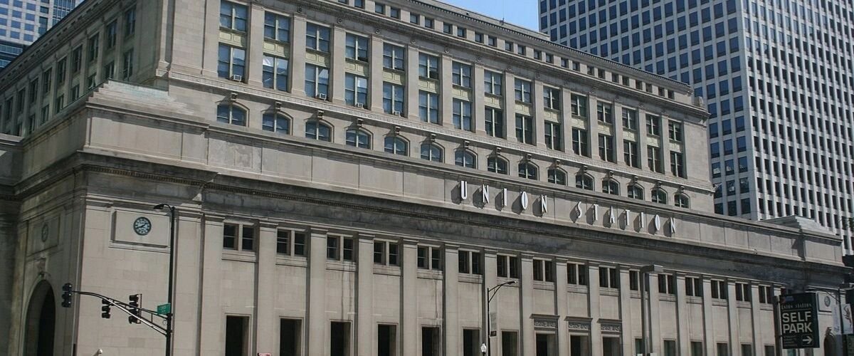 Luxury Hotels Near Chicago Union Station