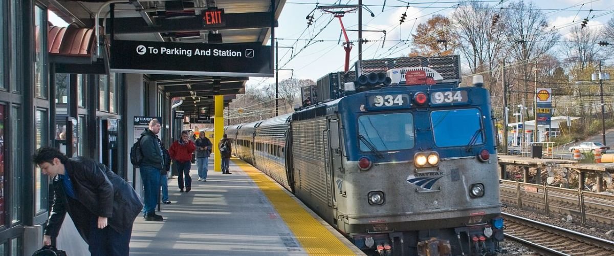 Metropark Amtrak Station (MET)