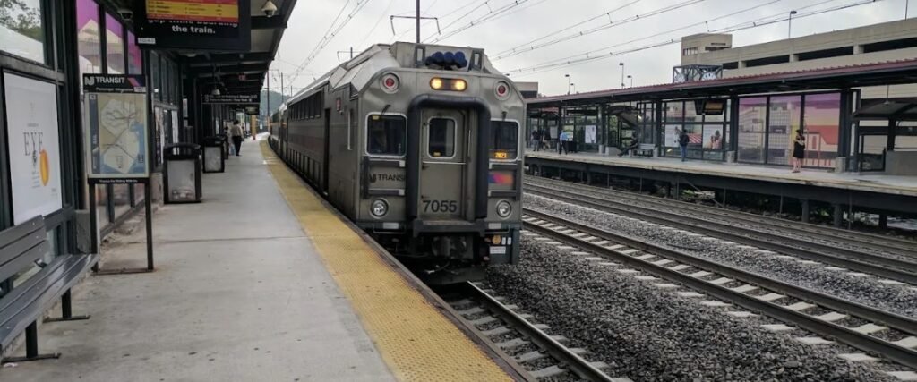Metropark Amtrak Train Station
