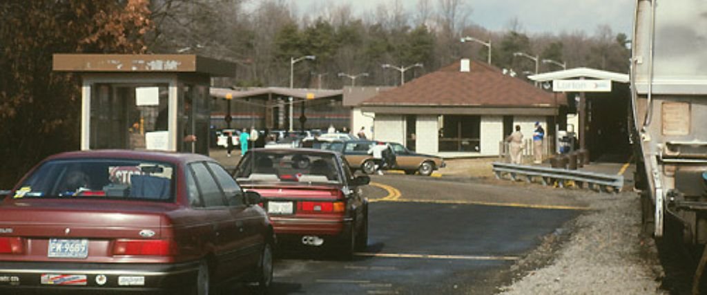 LOR Amtrak Station Parking