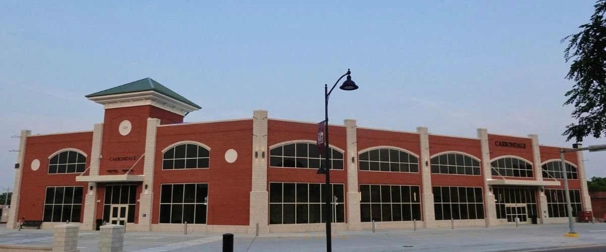 Top 10 Hotels near Carbondale Station