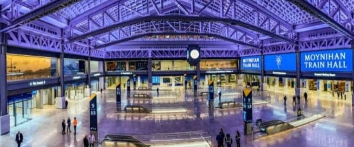 Top 10 Hotels near New York Moynihan Train Hall